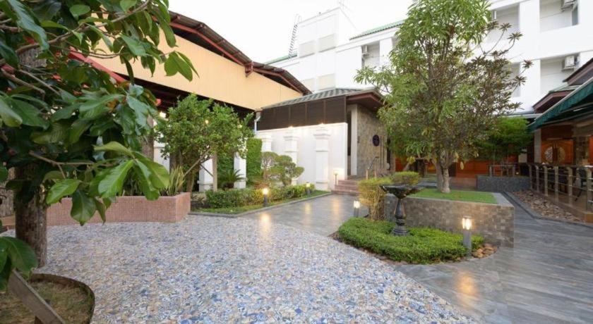 Nartsiri Hotel Ubon Ratchathani Dış mekan fotoğraf